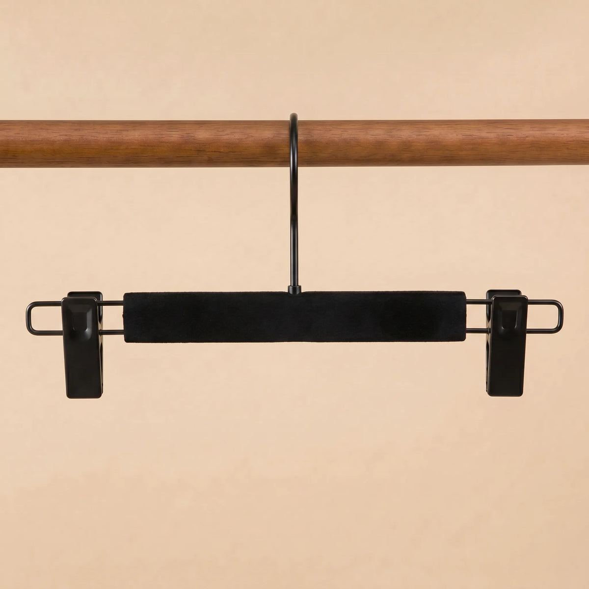 Premium hardware pants hangers product photos for Birch and fifth (4).png