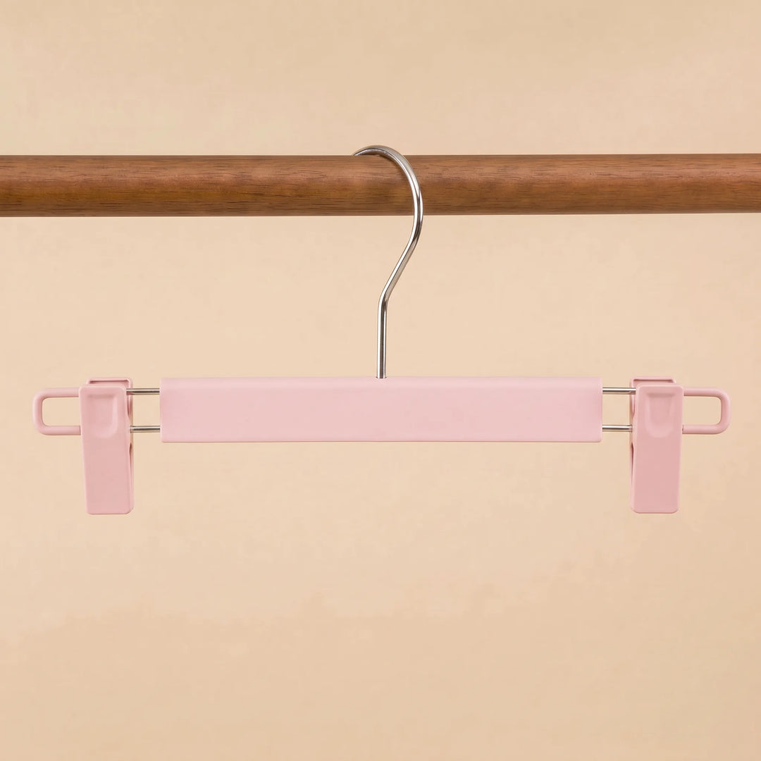 Premium hardware pants hangers product photos for Birch and fifth (1).png