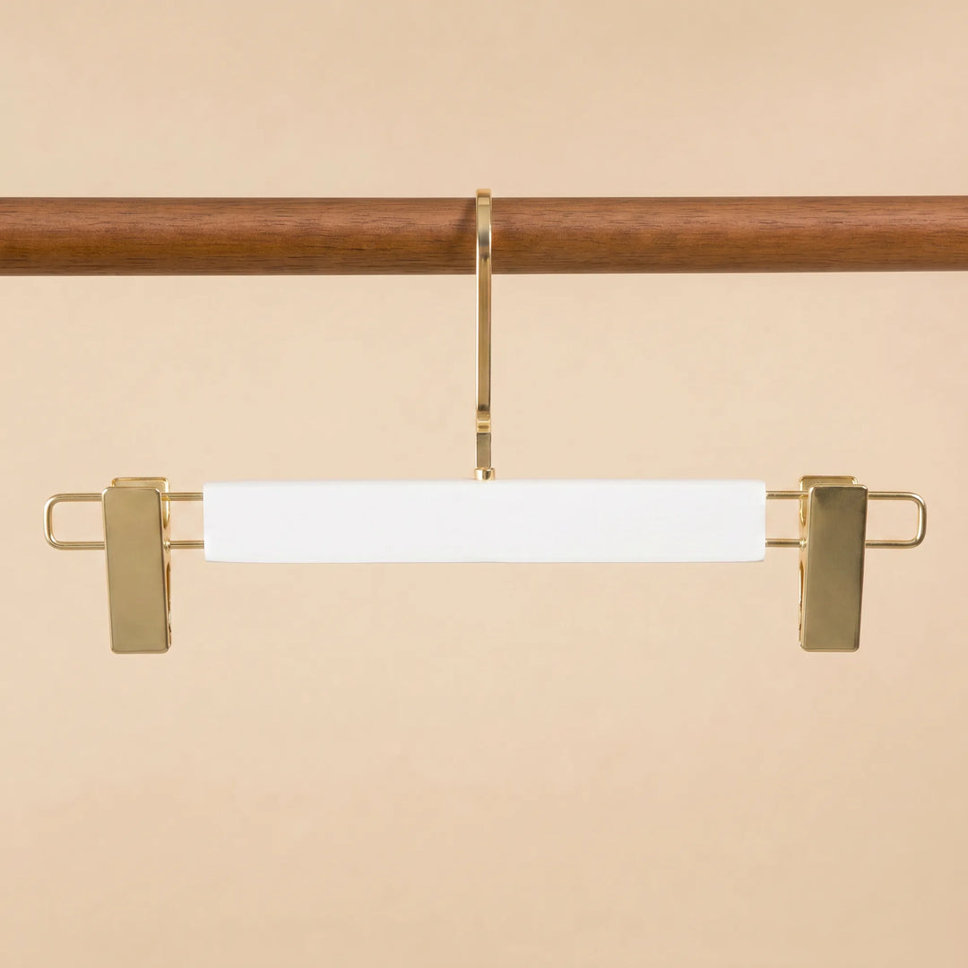 Clothes hangers (19).png